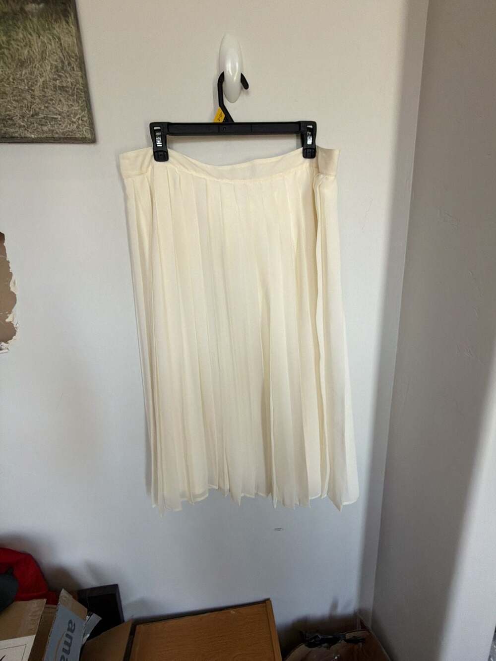 DE‎ Collection Cream Off-White Pleated Midi Skirt